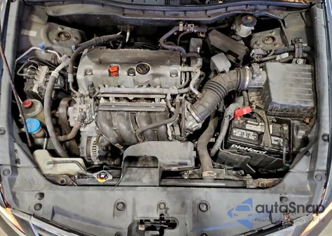 2011 Honda Accord Se from USA, damaged, VIN 1HGCP2F66BA131710